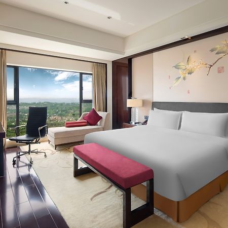 Crowne Plaza Chengdu Panda Garden By Ihg Hotel Exterior photo