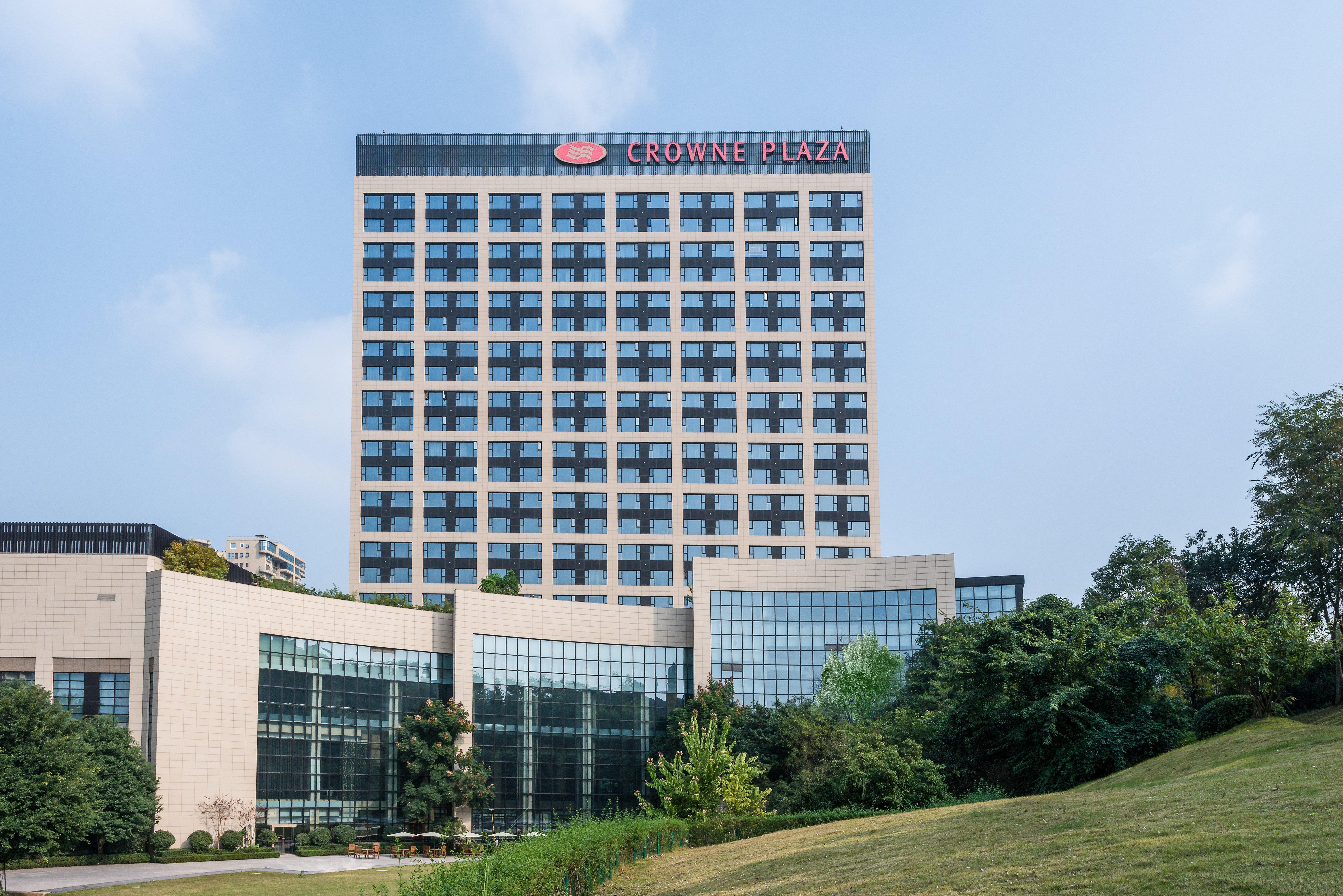 Crowne Plaza Chengdu Panda Garden By Ihg Hotel Exterior photo