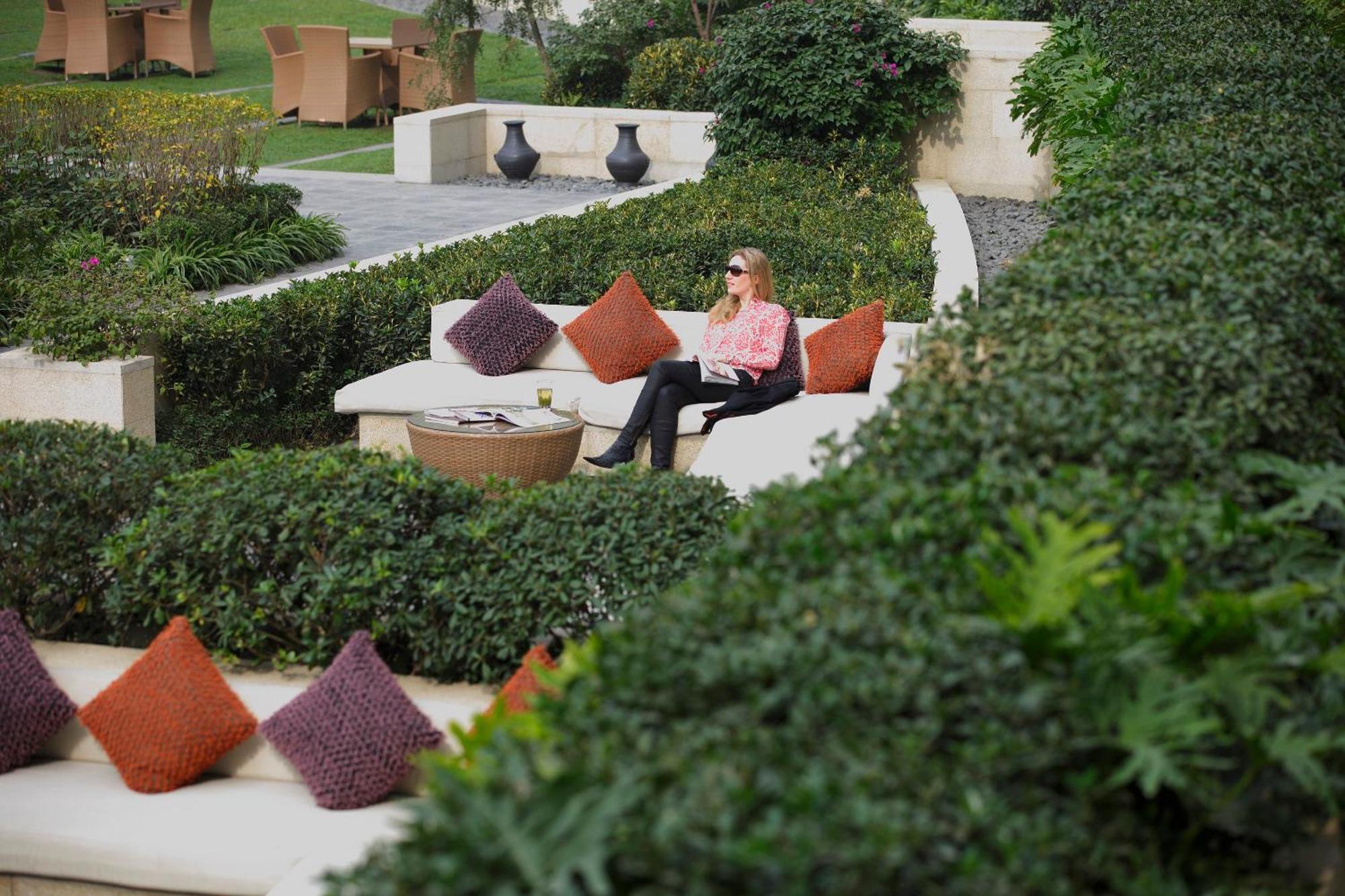 Crowne Plaza Chengdu Panda Garden By Ihg Hotel Exterior photo