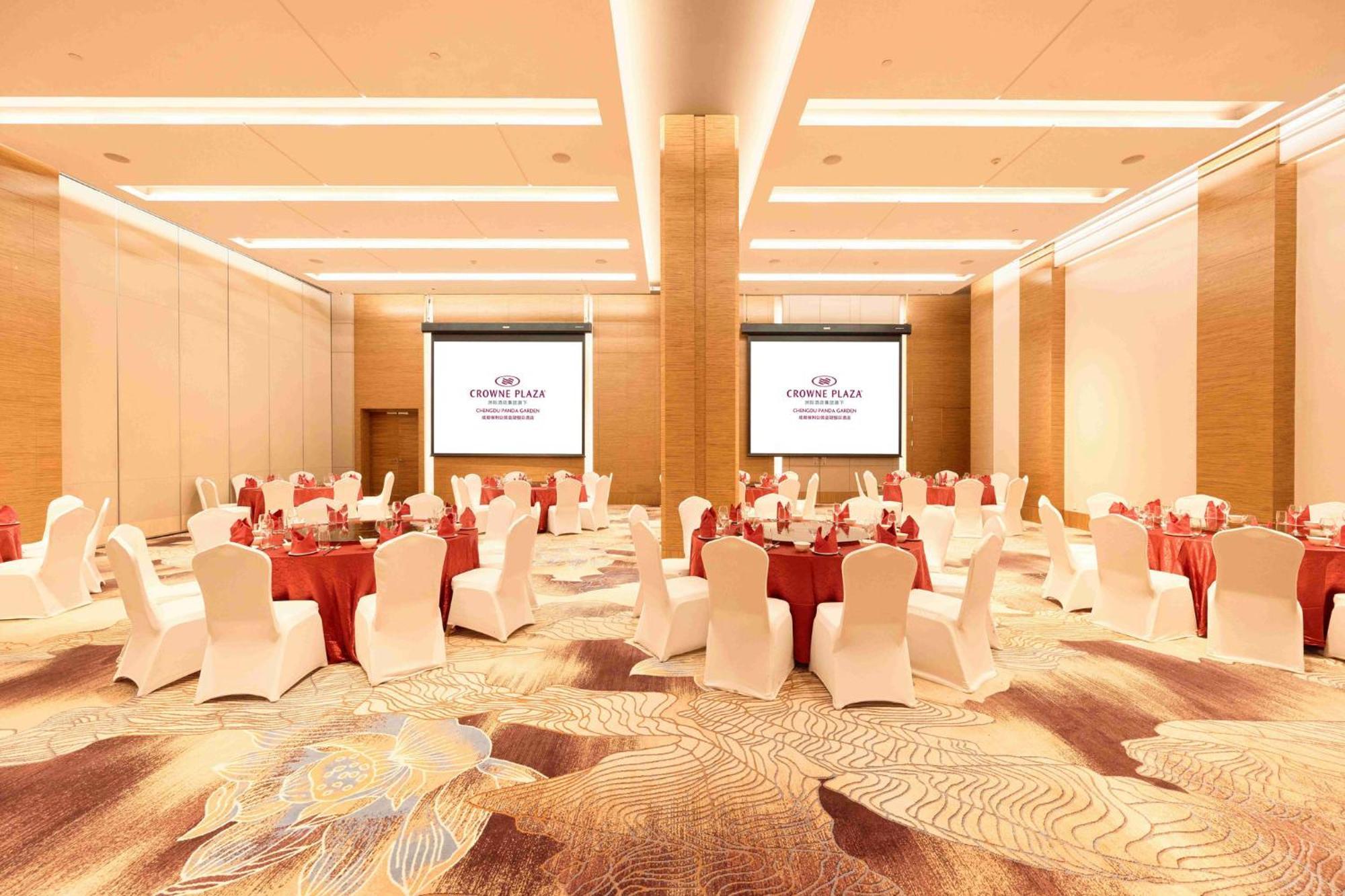 Crowne Plaza Chengdu Panda Garden By Ihg Hotel Exterior photo