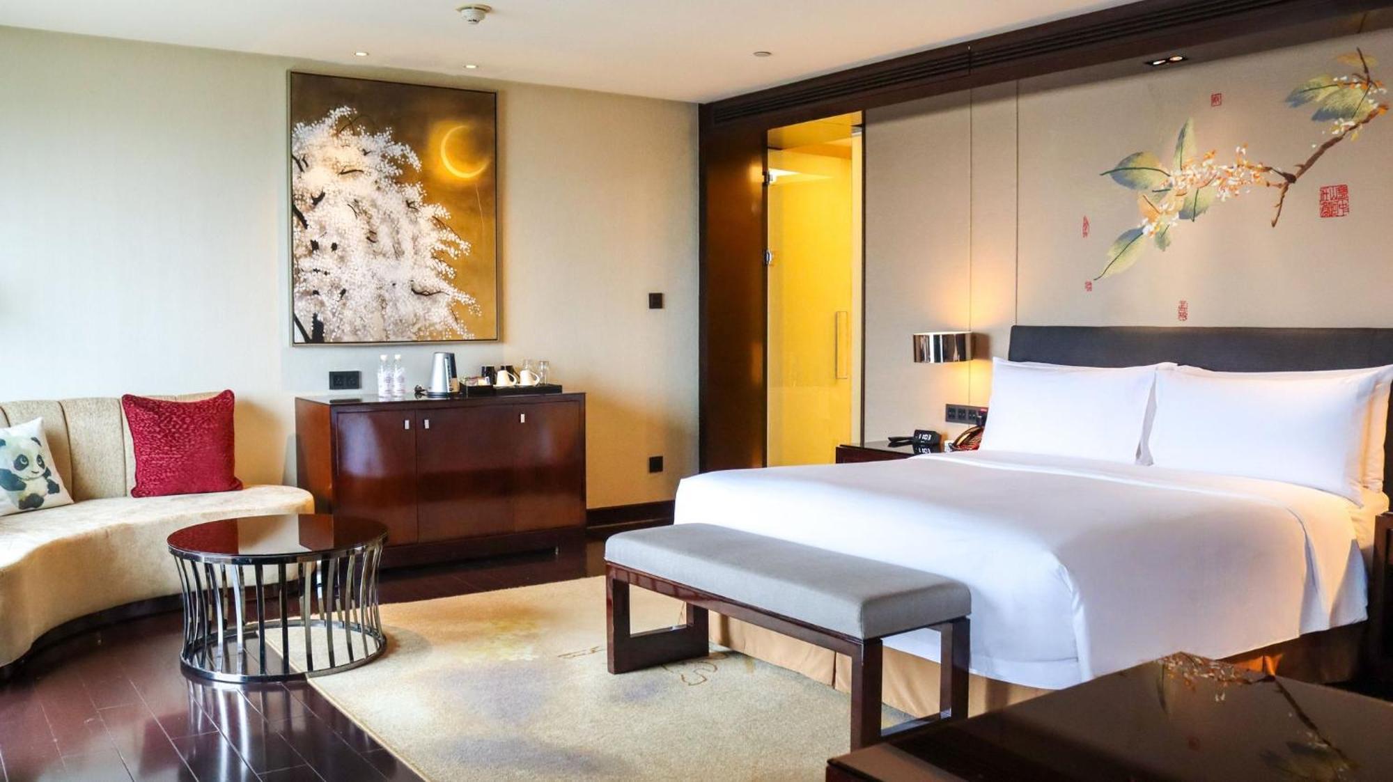 Crowne Plaza Chengdu Panda Garden By Ihg Hotel Exterior photo