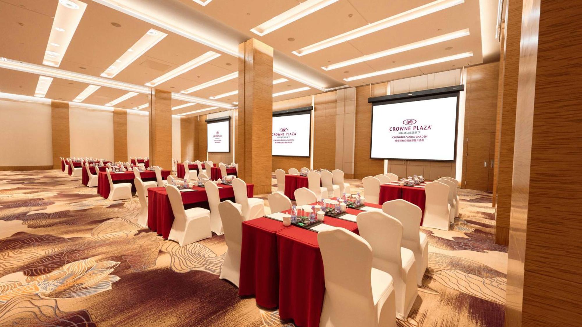 Crowne Plaza Chengdu Panda Garden By Ihg Hotel Exterior photo