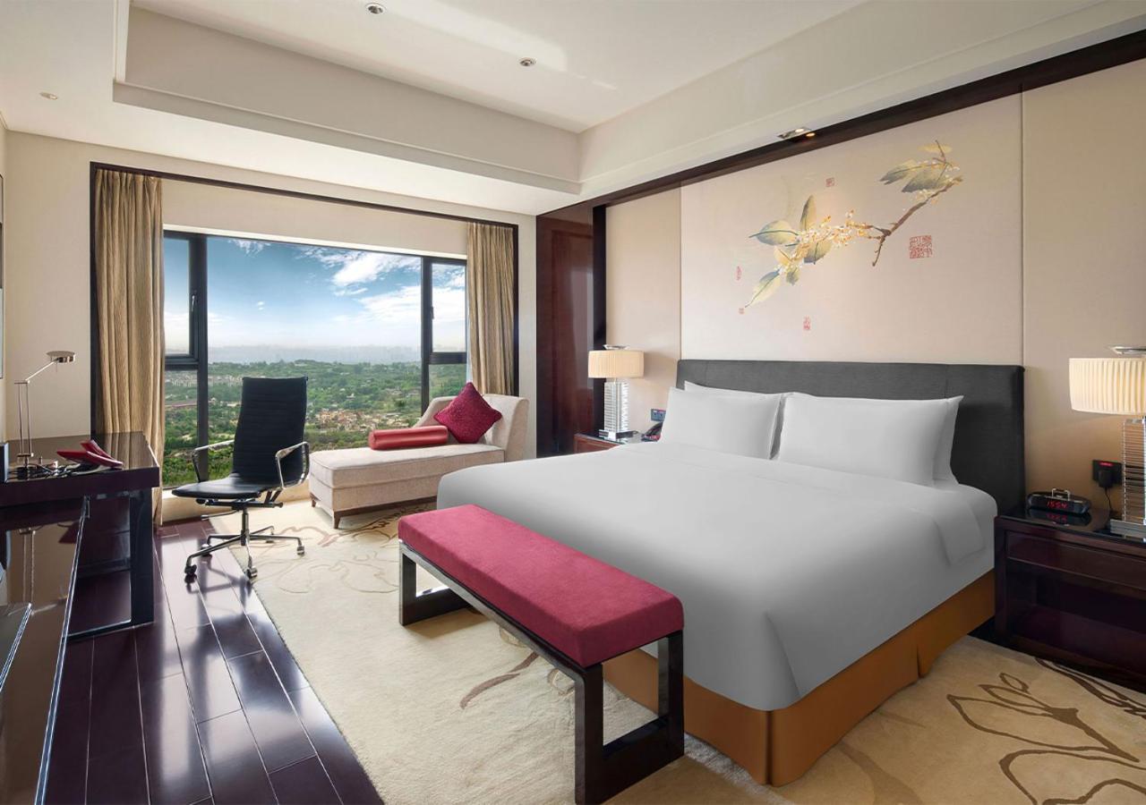 Crowne Plaza Chengdu Panda Garden By Ihg Hotel Exterior photo