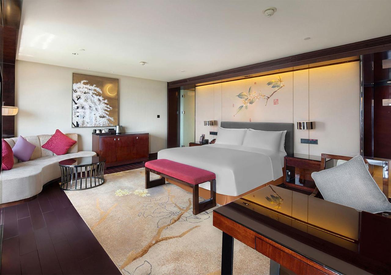 Crowne Plaza Chengdu Panda Garden By Ihg Hotel Exterior photo